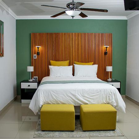Mint Guesthouse Randfontein Экстерьер фото